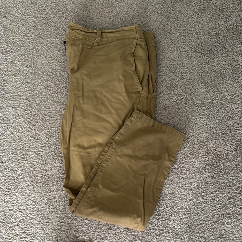 AE Men’s Tan Pants
